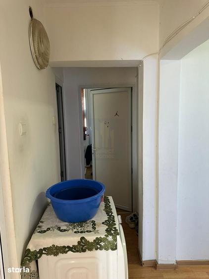 Apartament cu 4 camere semidecomandat, mobilat în Drumul Taberei