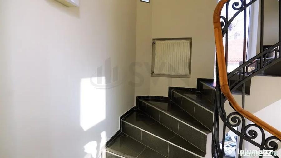 Casă cu 7 camere cu Teren 300 Mp în Dorobanți