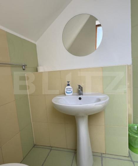Apartament cu 5 camere decomandat în Central
