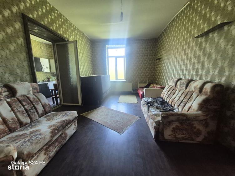 Casă cu 4 camere în Ștefan cel Mare