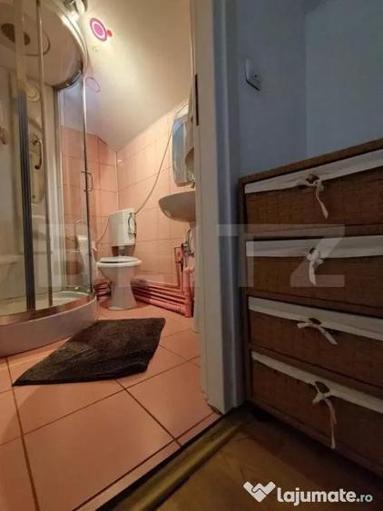 Casă cu 7 camere cu Teren 440 Mp în Poiana