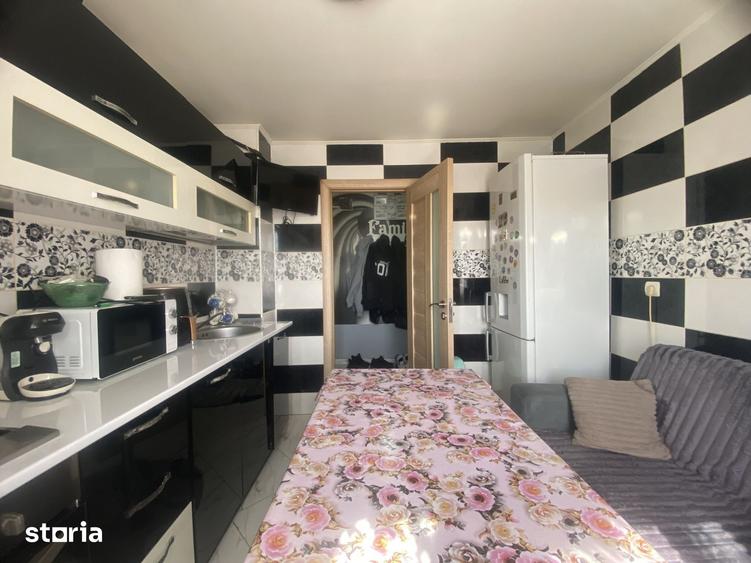 Apartament cu 2 camere semidecomandat în Micro 11
