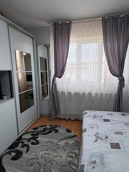 Apartament cu 2 camere în 9 Mai
