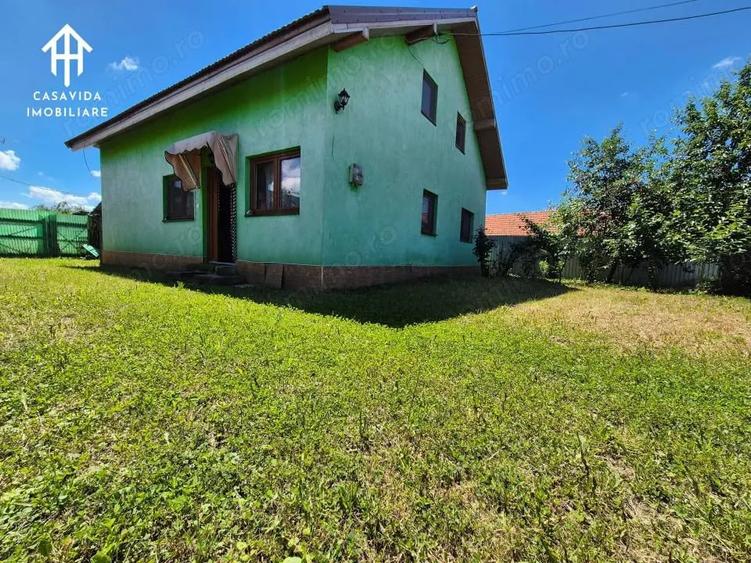 Casă cu Teren 2800 Mp în Săceni