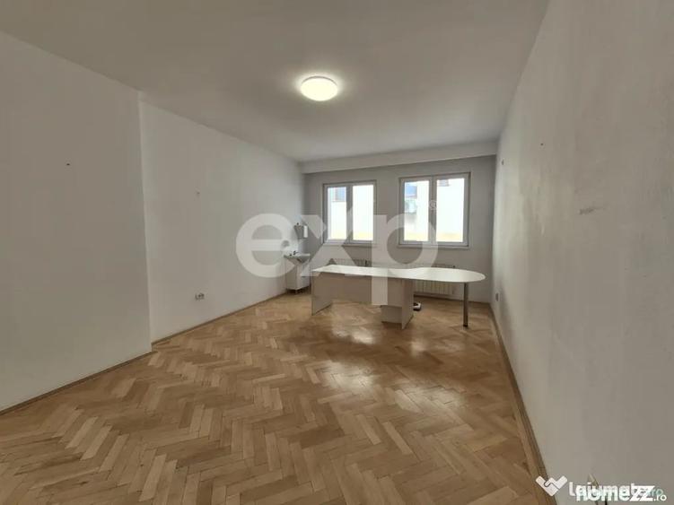 Casă cu 10 camere cu Teren 158 Mp în Dorobanți