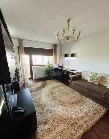 Apartament cu 3 camere decomandat, mobilat în Tomis Nord