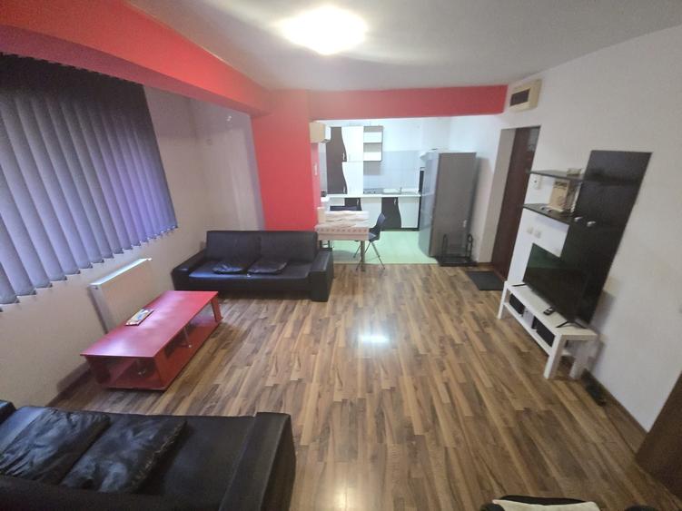 Apartament cu 2 camere decomandat în Kamsas