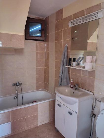 Casă cu 2 camere cu Teren 900 Mp în Central