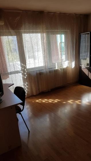 Apartament cu 2 camere decomandat în Decebal