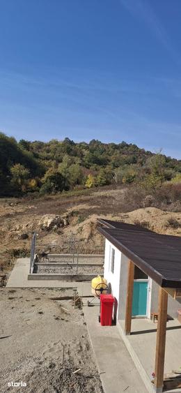 Casă cu 4 camere cu Teren 3073 Mp în Șoimuș