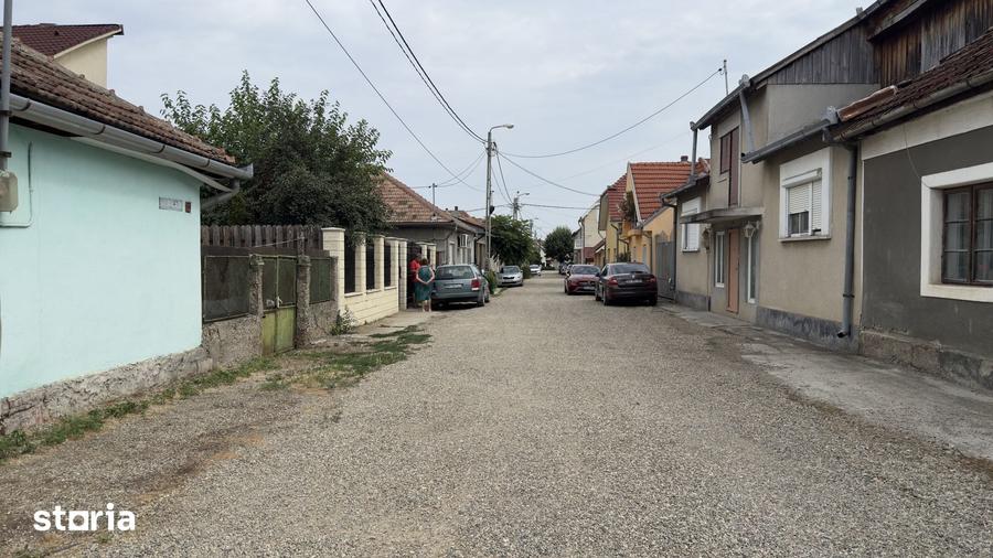 Casă cu 2 camere cu Teren 145 Mp în Salca
