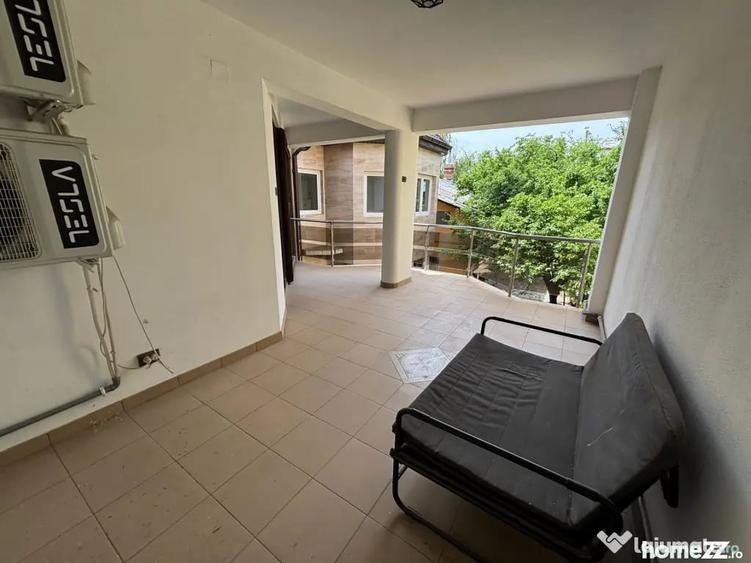 Casă cu 5 camere cu Teren 300 Mp în Colentina