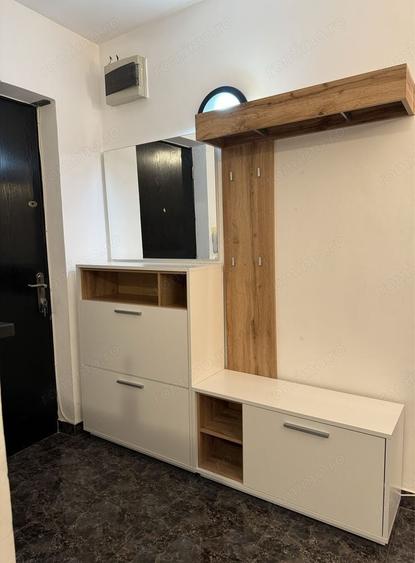 Apartament cu 3 camere decomandat în Nerva Traian