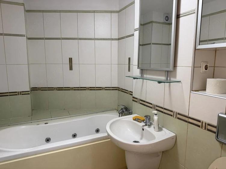 Ap 3 camere ultracentral ,spital ,facultatea medicina - 3