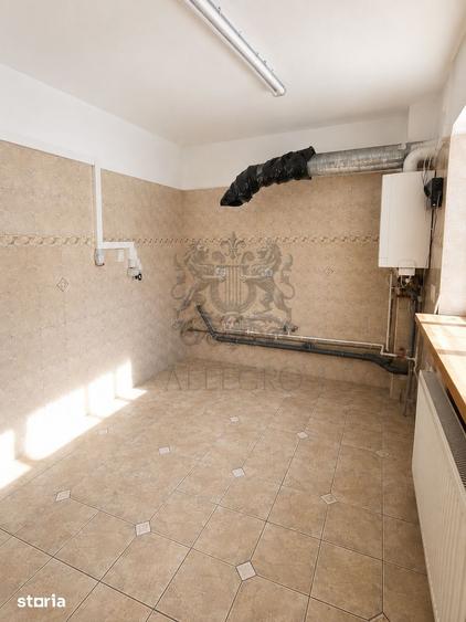 Casă cu 7 camere cu Teren 130 Mp în Floreasca