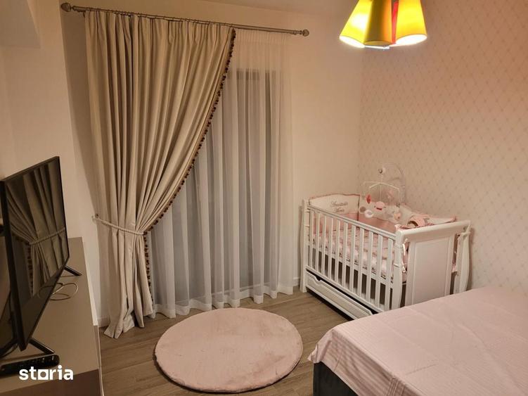 Apartament cu 3 camere decomandat în Craiovița Nouă