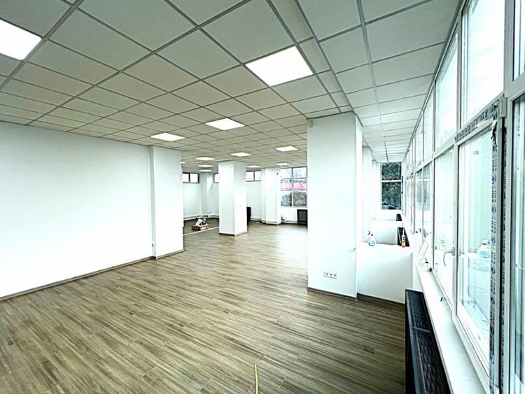 Spațiu comercial, de 126 mp, în Central
