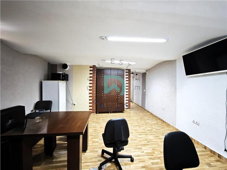 Casă individuală cu 10 camere cu Canalizare în Brașovul Vechi
