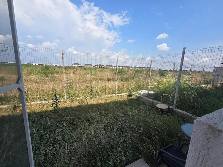 Casă cu 3 camere cu Teren 100 Mp în Dobroești