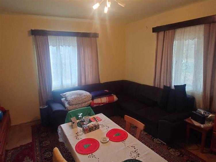 Casă cu 3 camere cu Teren 12861 Mp în Luncoiu de Jos