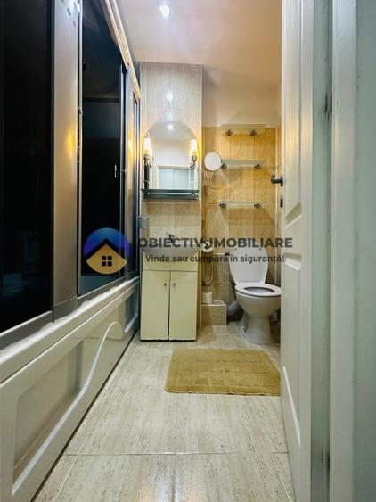Apartament cu 4 camere semidecomandat în Mărăței