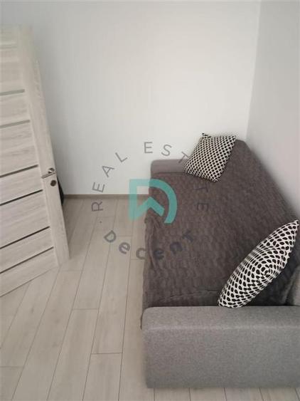 Apartament cu 3 camere decomandat, mobilat în Brașovul Vechi