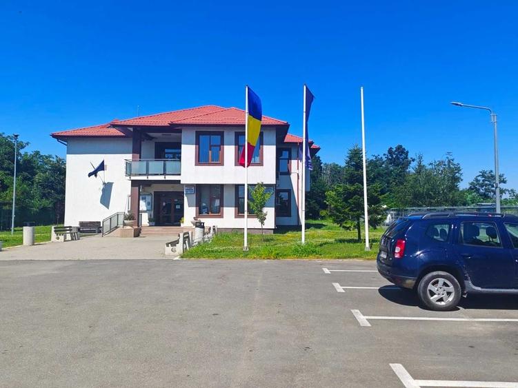 Spațiu comercial, în Tărtășești