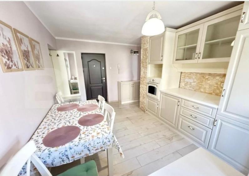 Apartament cu 2 camere decomandat în Independenței