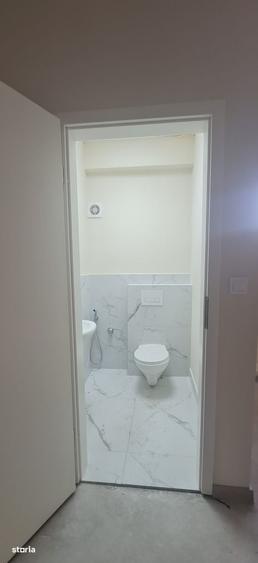 Spațiu comercial, de 220 mp, în Central