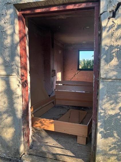 Casă cu 4 camere cu Teren 450 Mp în Est
