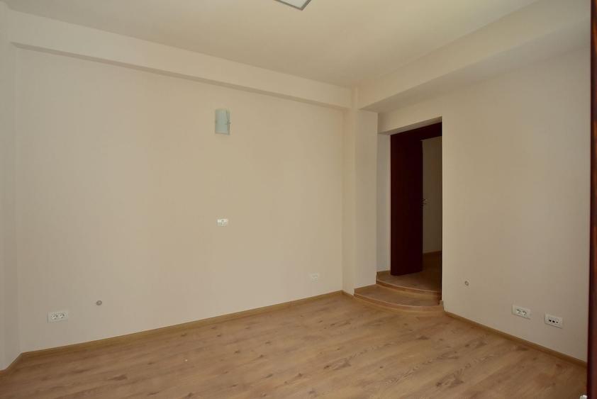Birou, de 40 mp, în Ultracentral