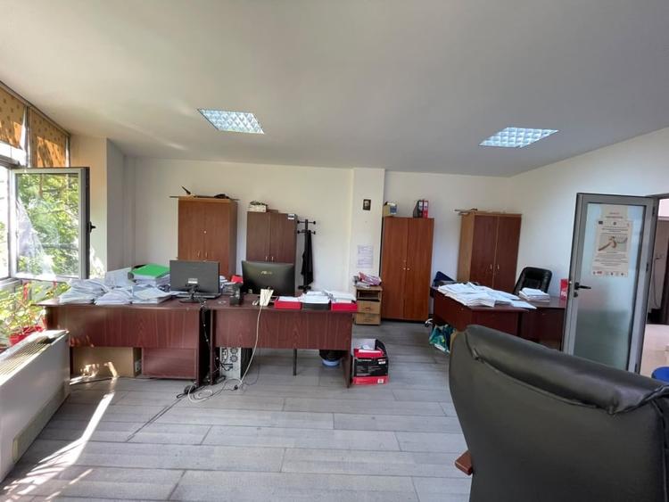 Spațiu comercial, de 660 mp, în Calea Severinului