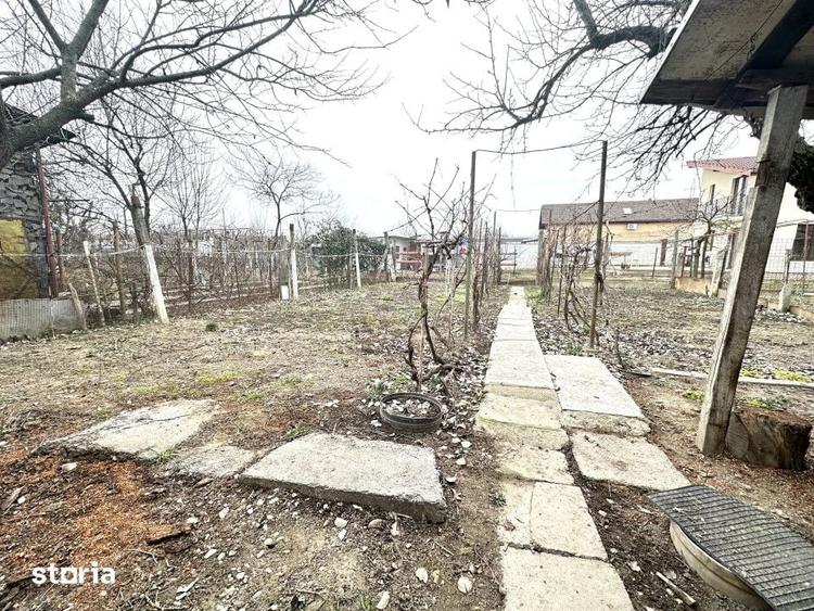 Casă cu 4 camere cu Teren 386 Mp în Ghirodei