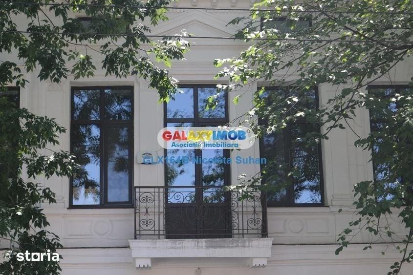 Apartament cu 7 camere în Victoriei