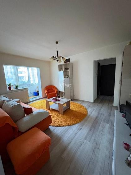 Apartament micalaca de inchiriat