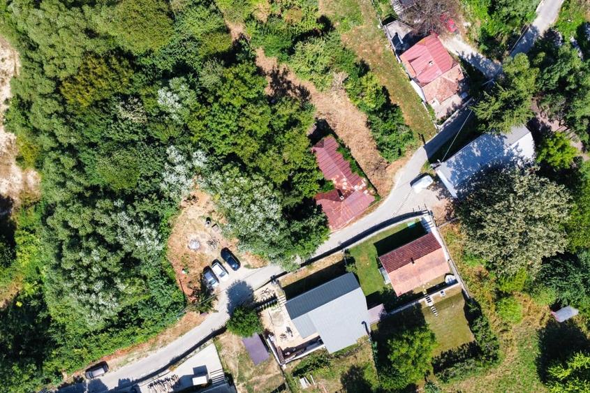 Teren Construcții intravilan de 4173 mp, în Văliug