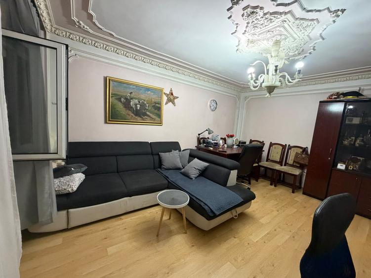 Apartament cu 3 camere decomandat, mobilat în Sebastian