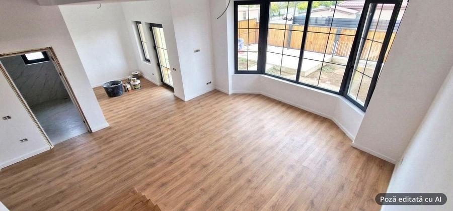 Casă individuală cu 5 camere cu Canalizare în Valu lui Traian