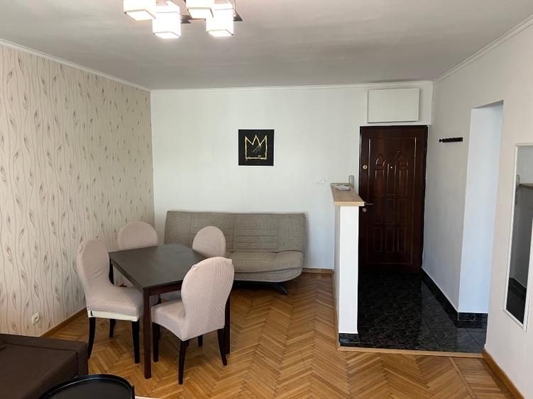 Apartament cu 2 camere semidecomandat, mobilat în Cișmigiu
