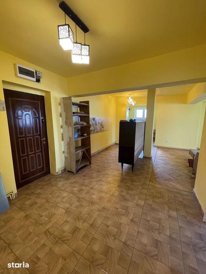 Apartament cu 4 camere în Central