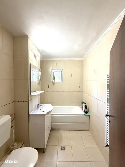 Apartament 3 camere 70 mp etaj 1 cu doua balcoane bloc izolat Bradet - 10