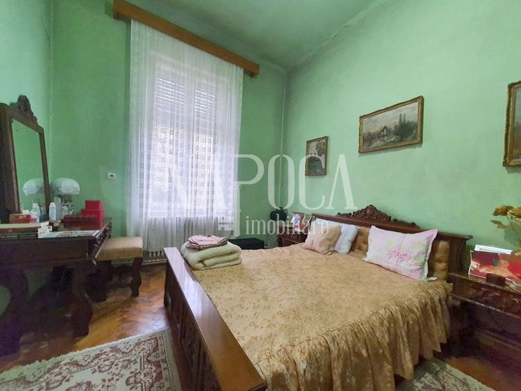Apartament cu 4 camere semidecomandat în Central