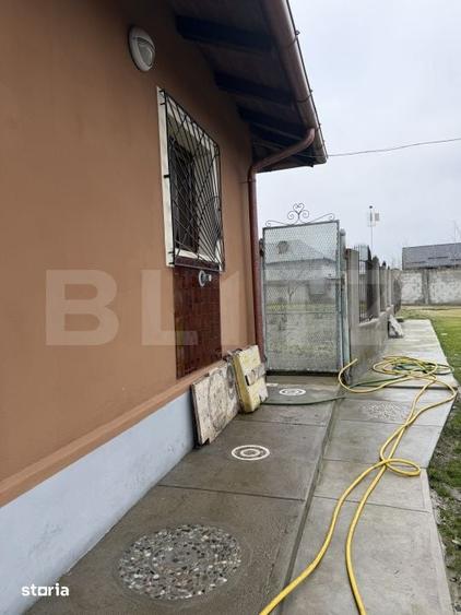 Casă cu 3 camere cu Teren 1644 Mp în Pielești