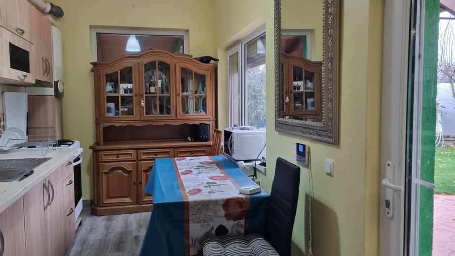 Casă individuală cu 3 camere cu Canalizare în Semicentral