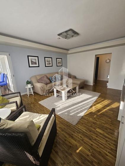 Apartament cu 3 camere decomandat în Faleza Nord