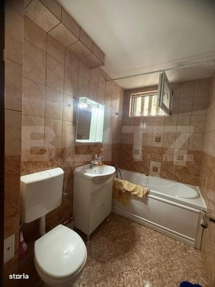 Apartament cu 2 camere decomandat în Policlinica