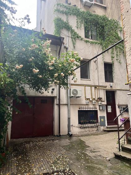 Apartament cu 2 camere decomandat în Cișmigiu