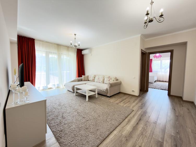 Apartament cu 3 camere semidecomandat, mobilat în Lacul Tei