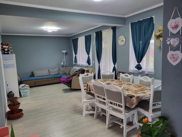 Duplex cu 5 camere cu Canalizare în Florești