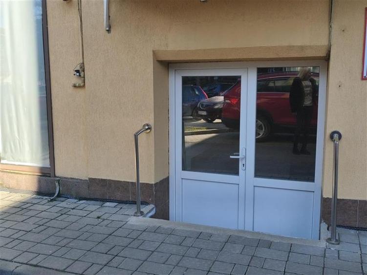 Spațiu comercial, de 25 mp, în Central